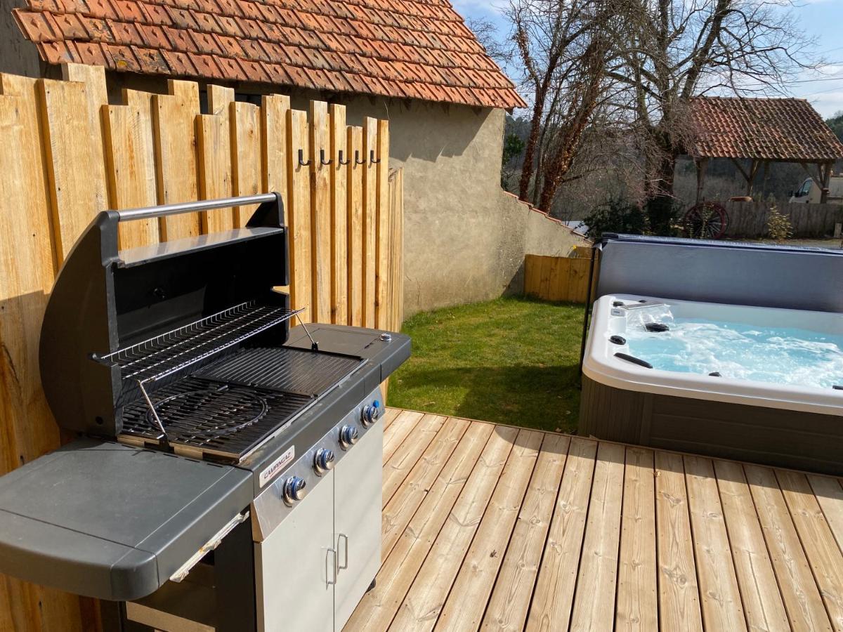 Le Gite De La Villenie - En Pleine Nature - 5 Min Centre Ville De Sarlat 外观 照片